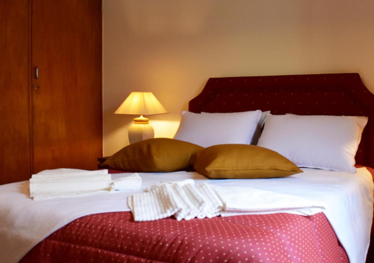 Batalhoz House Bed & Breakfast Картаксо Екстериор снимка