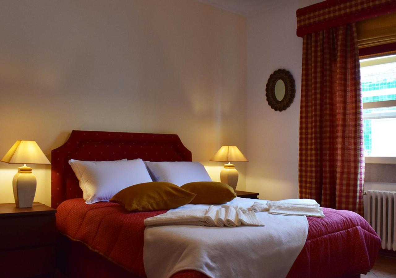 Batalhoz House Bed & Breakfast Картаксо Екстериор снимка